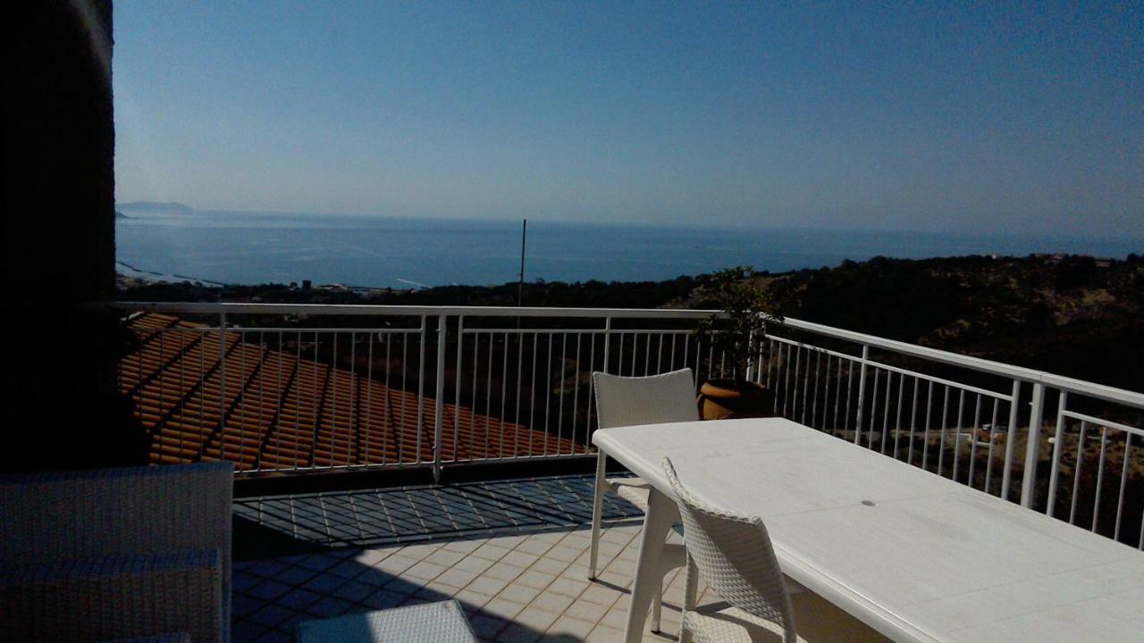 Le Stanze Di Mamma Pia Apartment Casal Velino Exterior foto